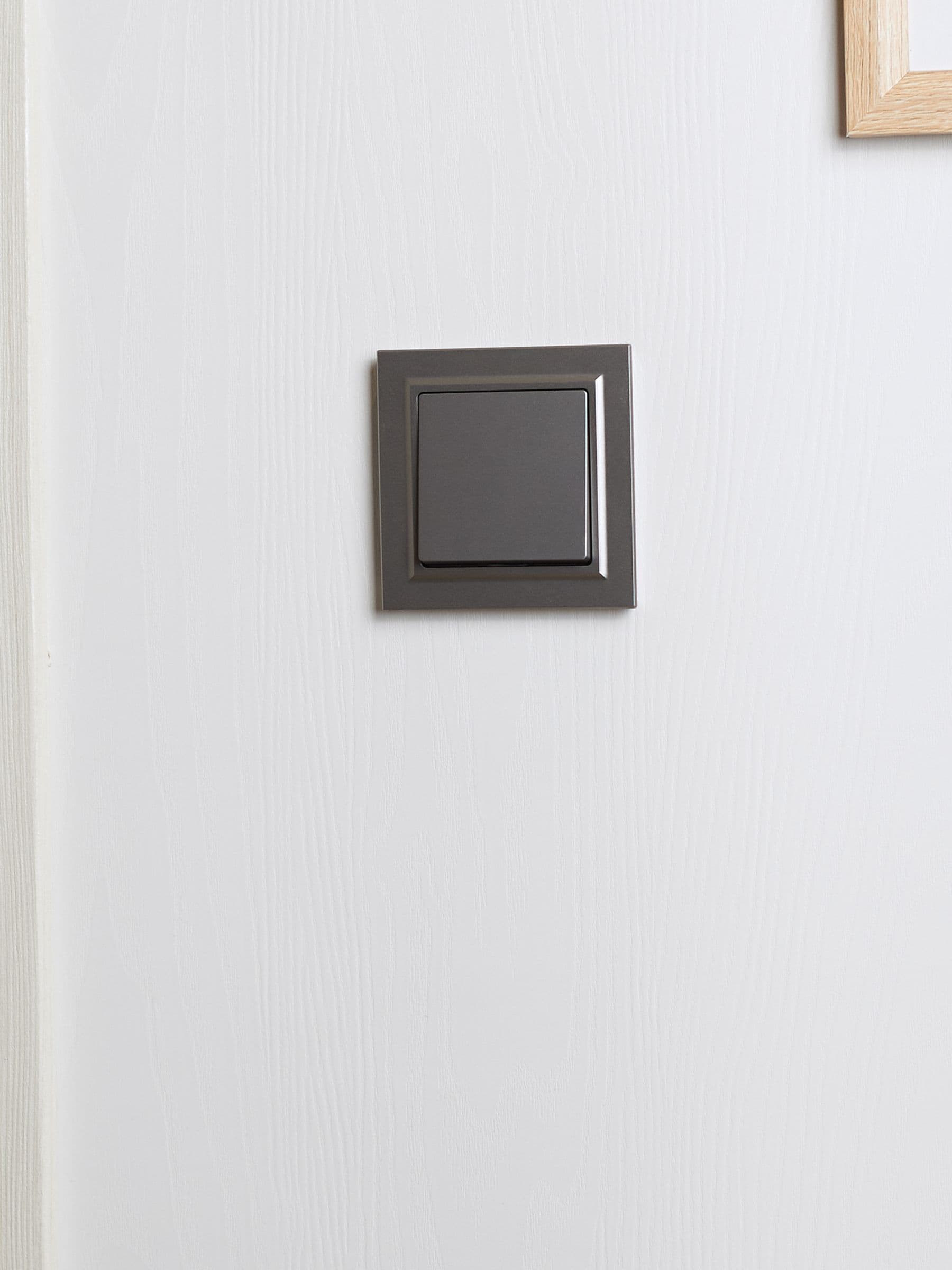 BRITE Рамка 1-местная IP44 РУ-1-БрС-44 сталь