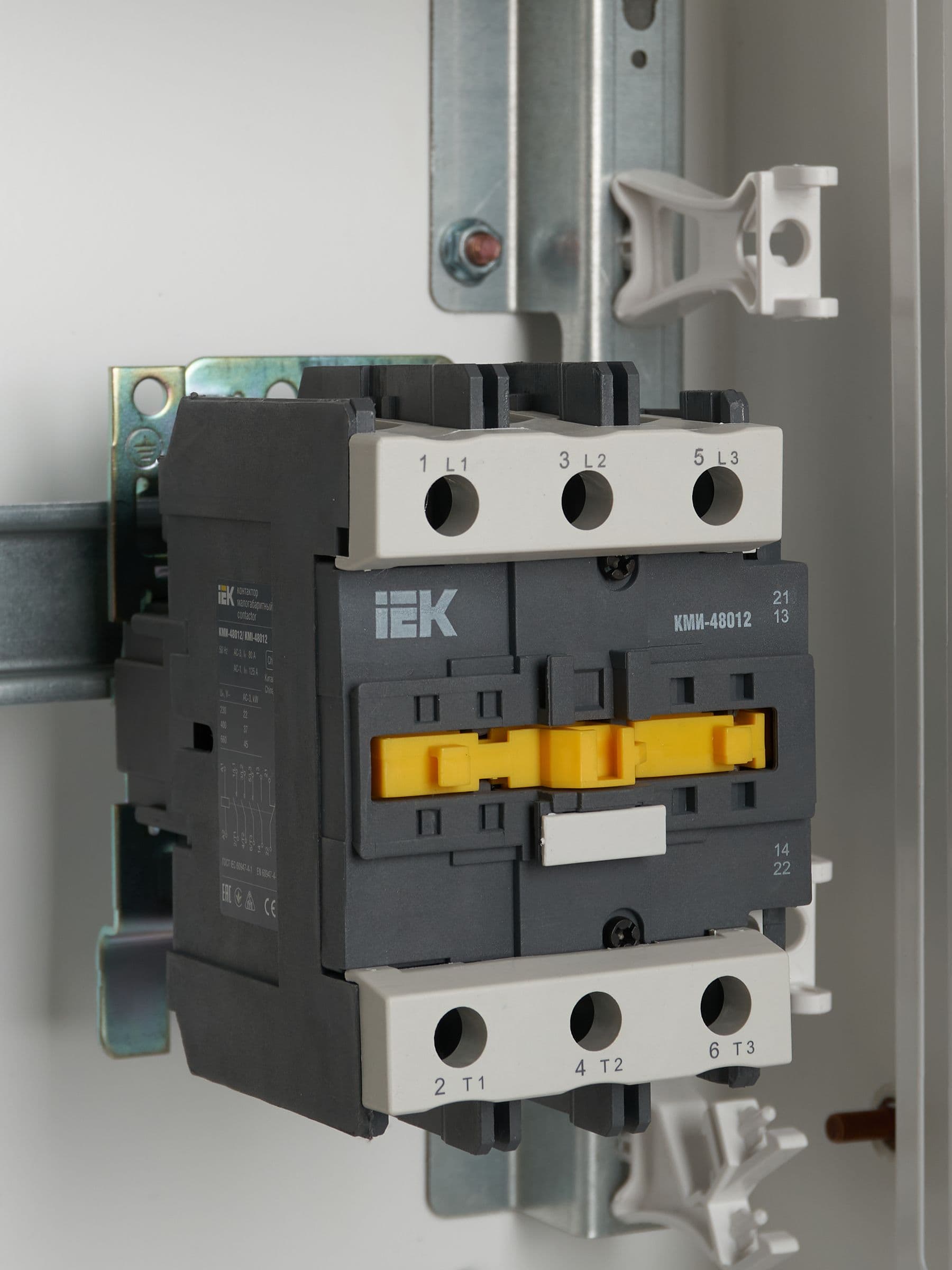 Контактор КМИ-48012 80А 230В/АС3 1NO,1NC IEK