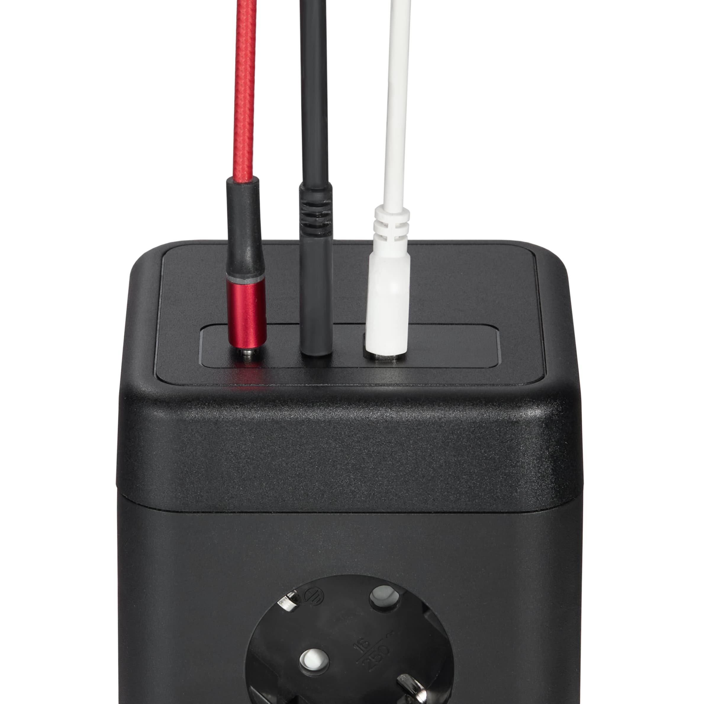 DOMINIC Удлинитель У08K 8 мест 2P+PE 1,5м 3х1,0мм2 16А/250В USB A+C 20Вт черный IEK