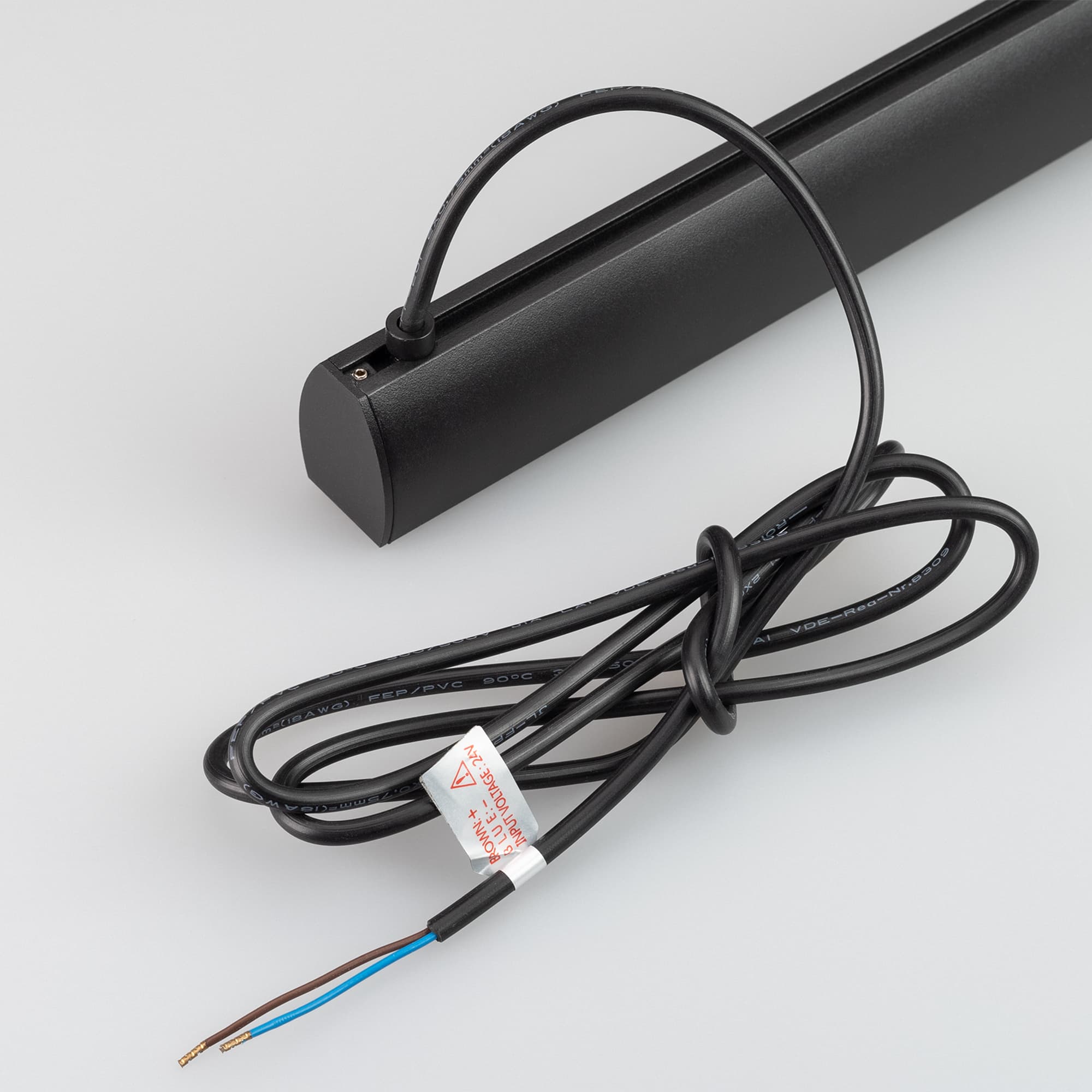 Трек MAG-TRACK-2540-2000 (BK) (IP20 металл, 3 года)