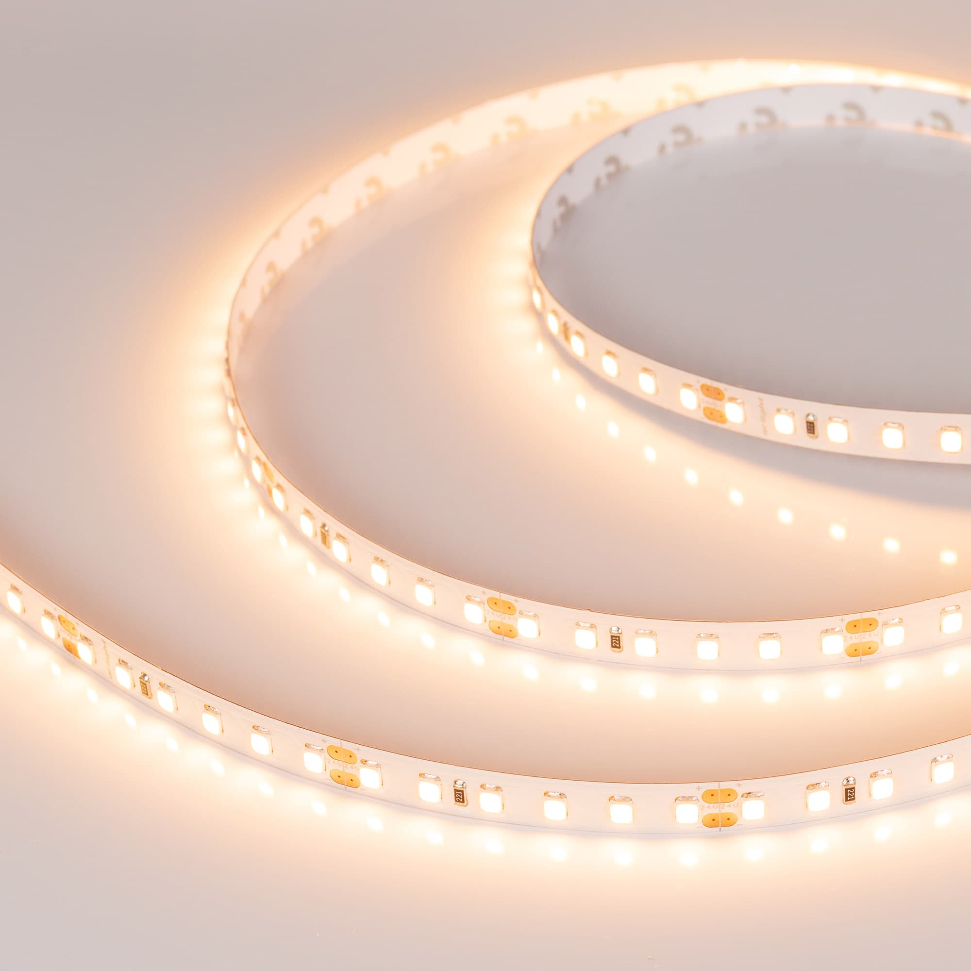 Лента светодиодная 14,4 Вт/м 24В IP20 2700K 120LED/м RT-A120-8mm CRI98 SMD 2835 5 м