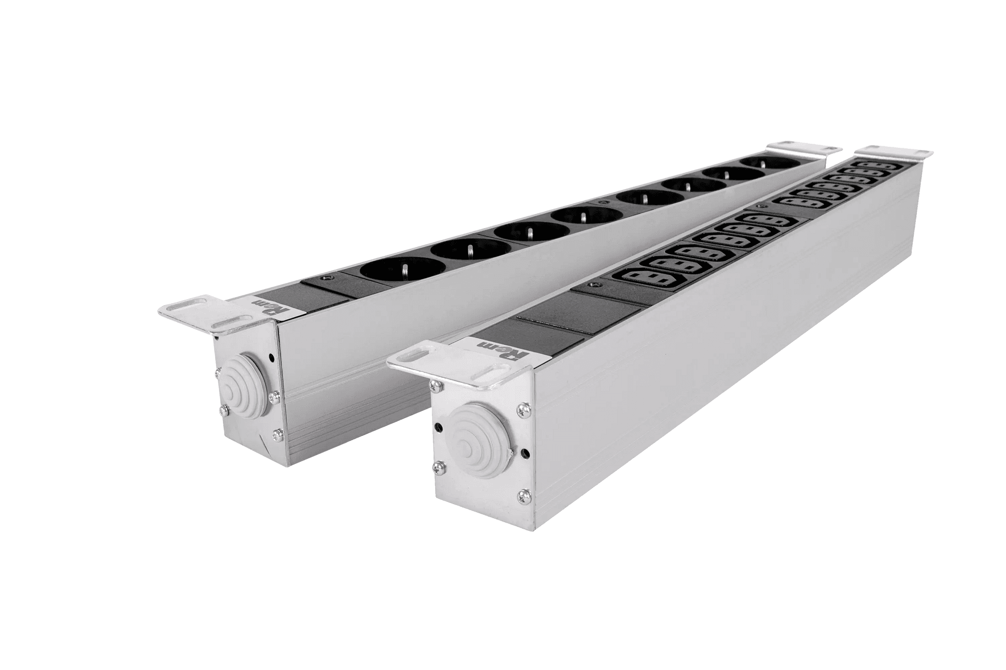 Блок розеток Rem-32 с индикатором 12 IEC 60320 C13 32A 19' колодка