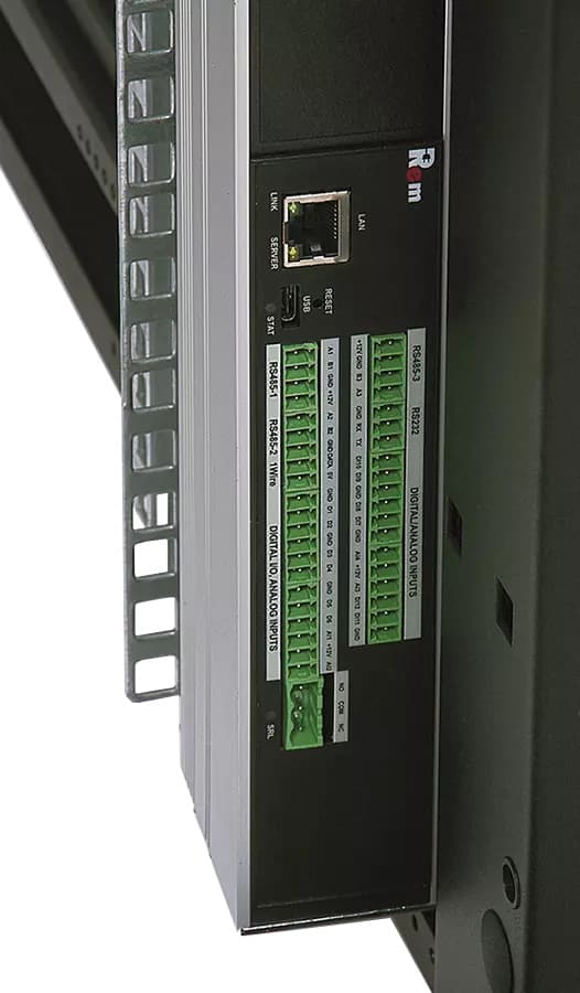 Блок розеток управляемый с мониторингом Rem 2MC3. ОС Linux. 2х2 Schuko. 32 А. алюминиевый 19'. колодка