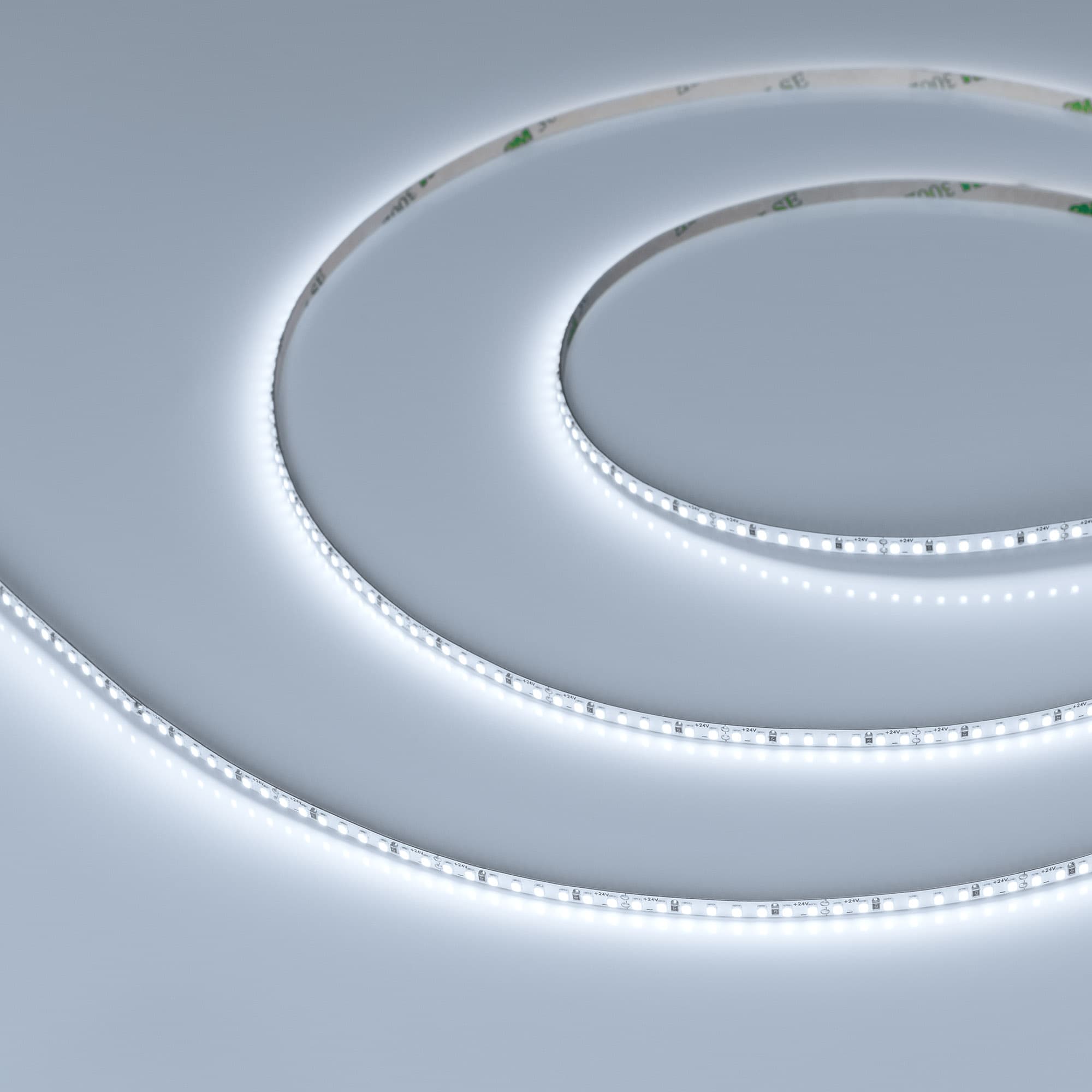 Лента светодиодная 8 Вт/м 24В 6000K IP20 240LED/м MICROLED-M240-4mm SMD 2216 5 м