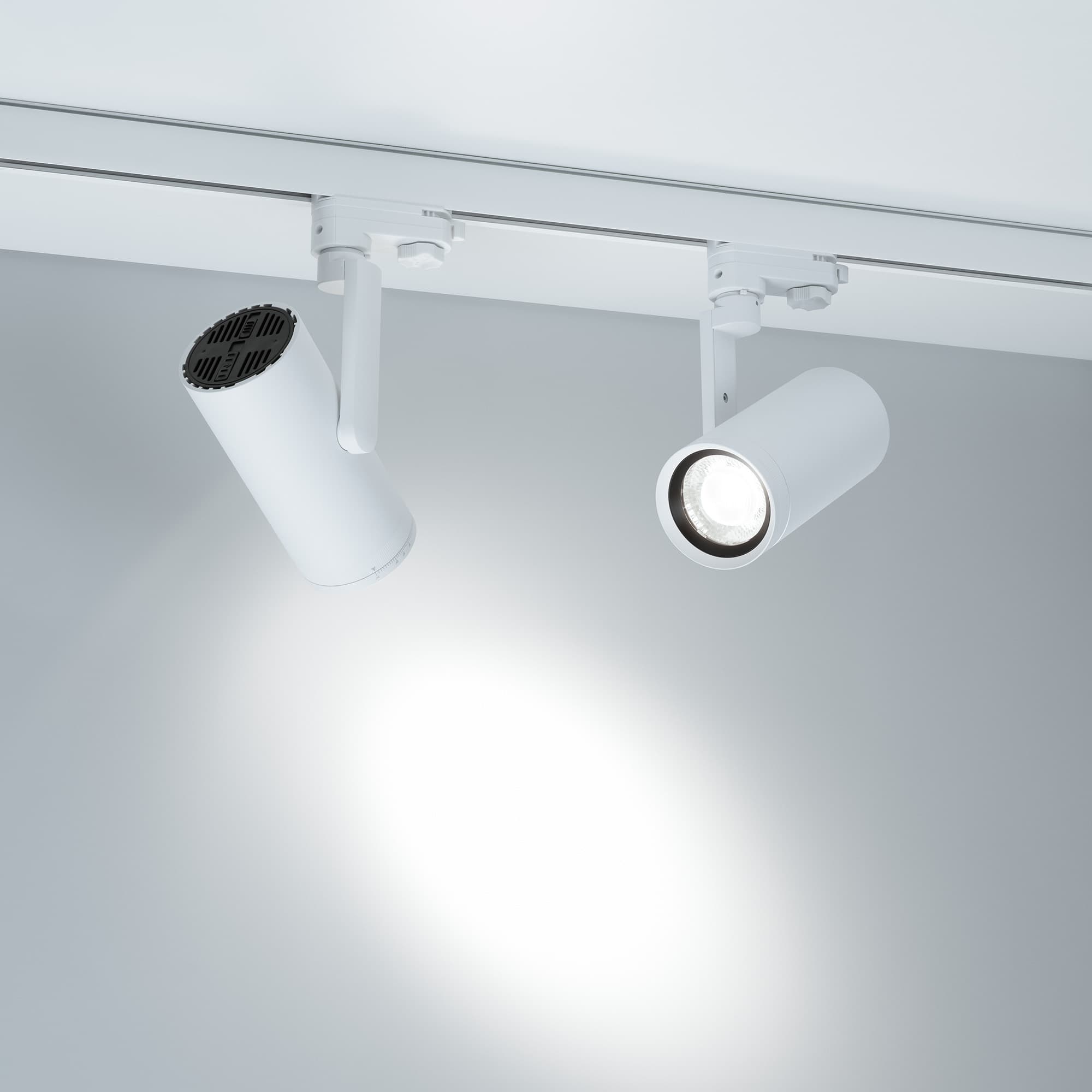 Светильник LGD-URANUS-4TR-R75-18W/25W 3500K-MIX WH, 20-50 deg, side holder, 230V, IP20, металл, 5 лет