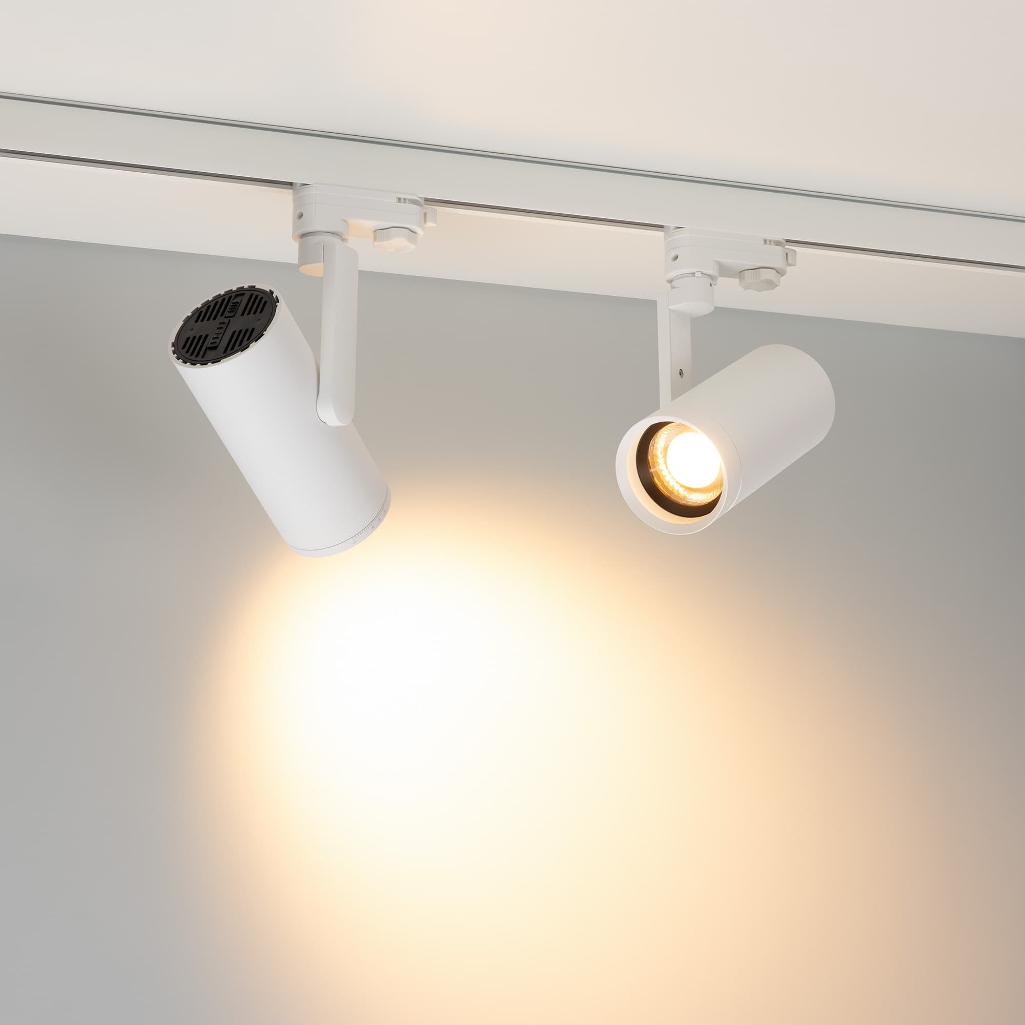 Светильник LGD-URANUS-4TR-R75-18W/25W 3500K-MIX WH, 20-50 deg, side holder, 230V, IP20, металл, 5 лет