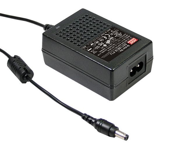 Адаптер настольный, AC-DC, 18Вт, вх. 85...264B AC 47...63 Гц,, вых. 18B/1A, изол. 3000В AC, 79x54x33мм, -30...+70°С, сетевой разъём IEC320-C8 (совместим с кабелем YP21A+YC13), вых. разъем 11, диам. 5.5х2.1мм
