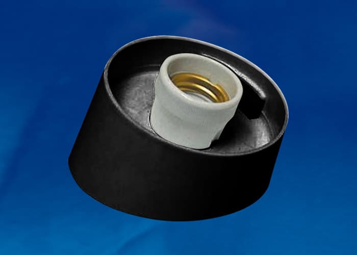 Основание UFP-A04AE BLACK для садово-парковых светильников, резьбовой тип соединения с рассеивателем, Е27 встроенный патрон, пластик, черный цвет