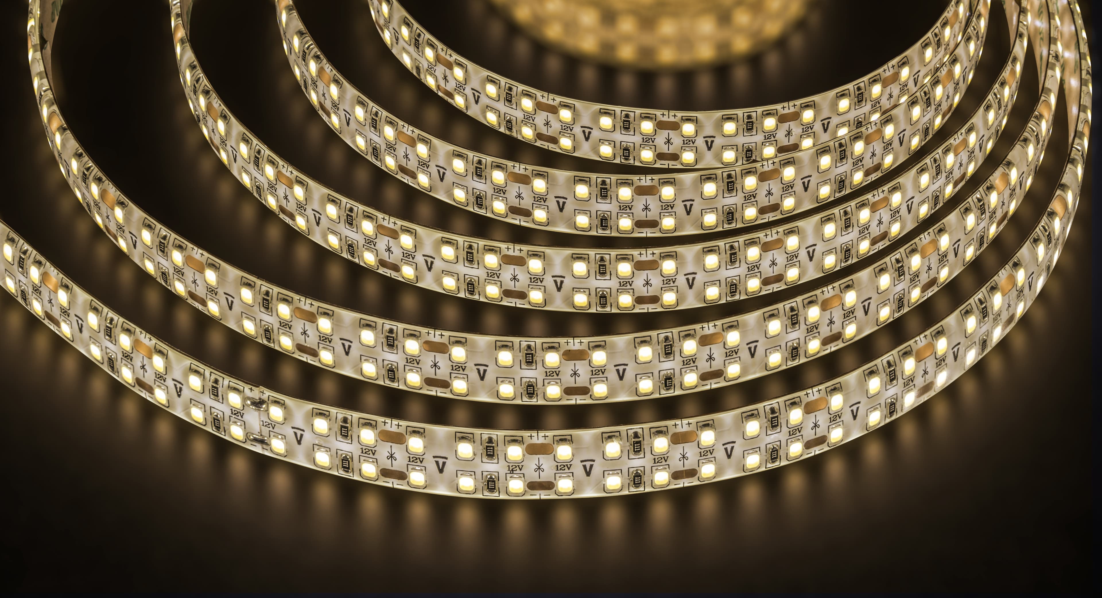 Лента светодиодная 30Вт/м 12В 3000К IP65 240LED/м NLS-2835 5м