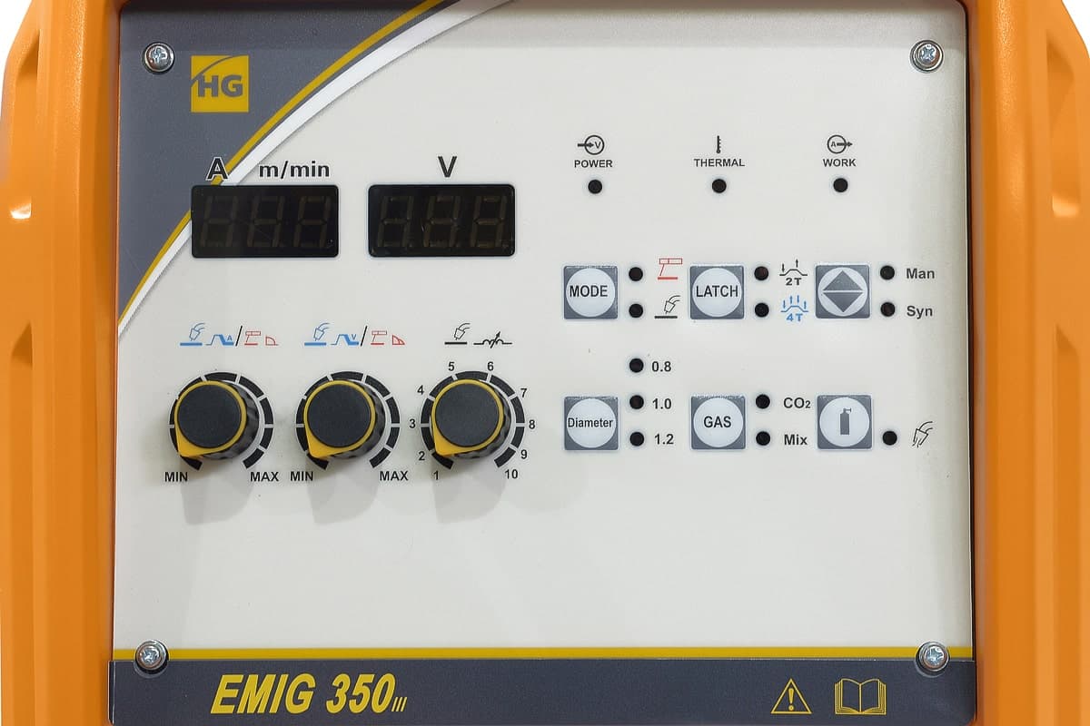 Полуавтомат сварочный HUGONG EMIG 350 III