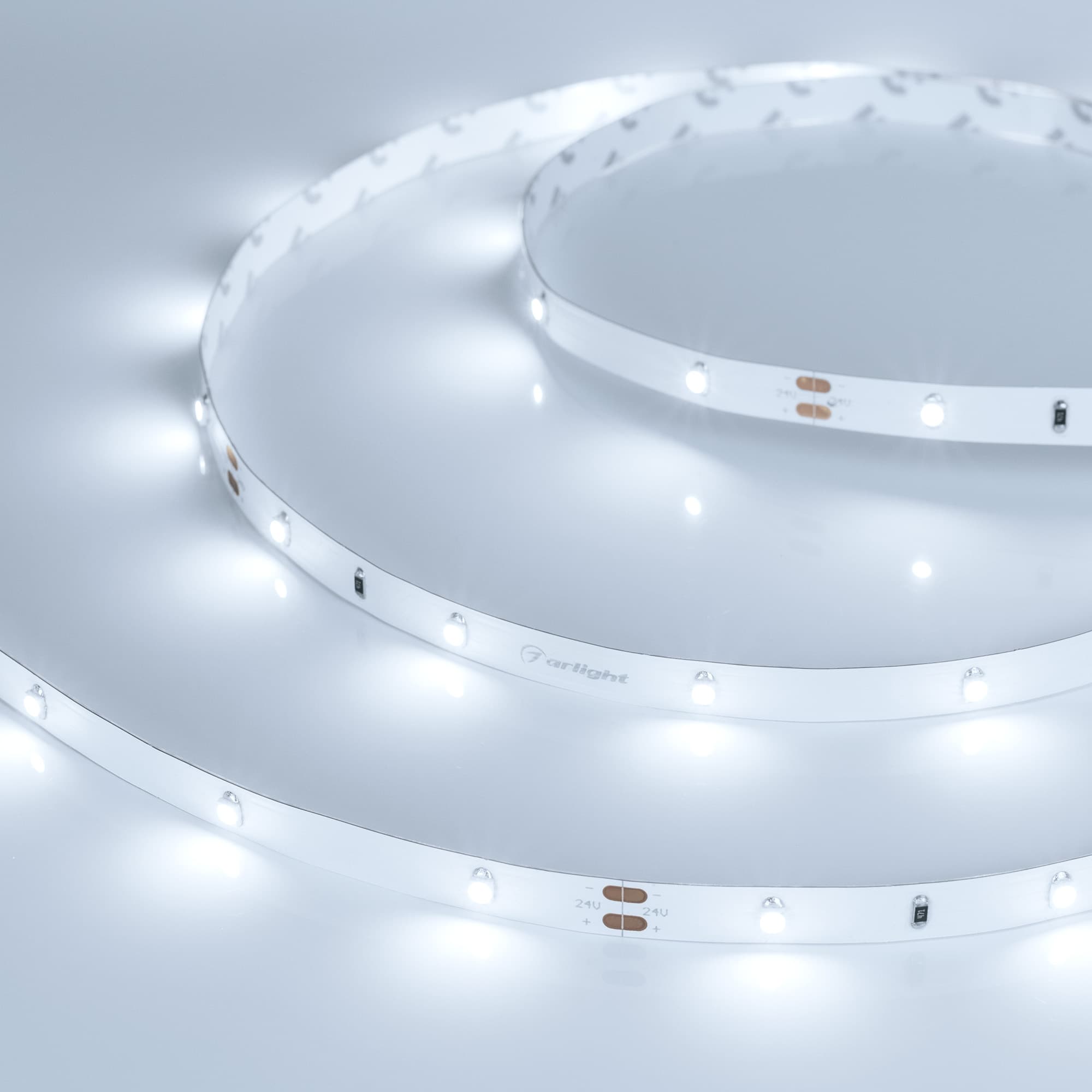 Лента светодиодная 2,9 Вт/м 24В IP20 8000K 30LED/м RT-A30-8mm SMD 2835 5 м
