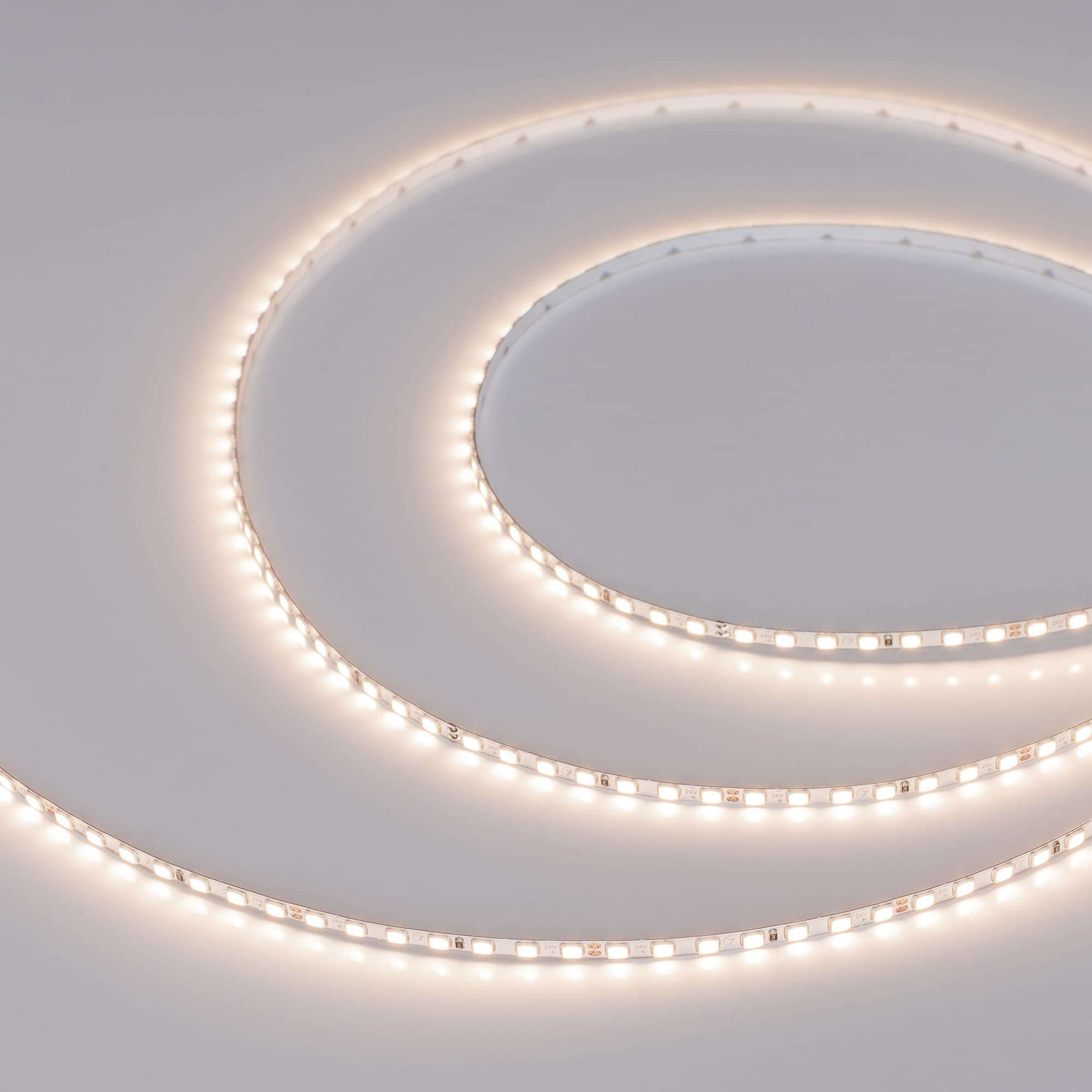 Лента светодиодная 6 Вт/м 24В IP20 3500K 140LED/м UL-140-3.5mm SMD 2835 5 м