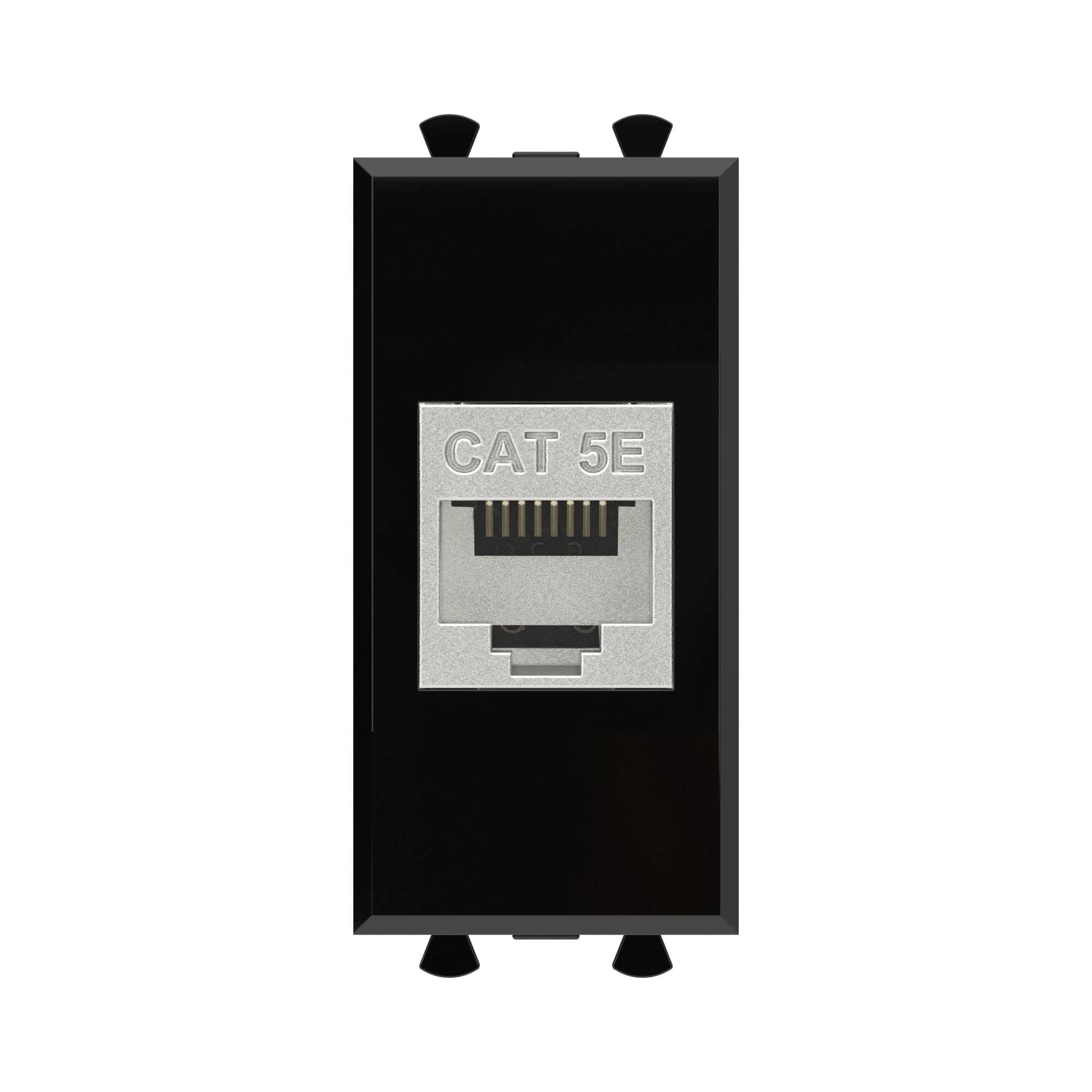 Avanti Компьютерная розетка RJ-45 без шторки      модульная, кат.5е экранированная, Черный квадрат 1модуль