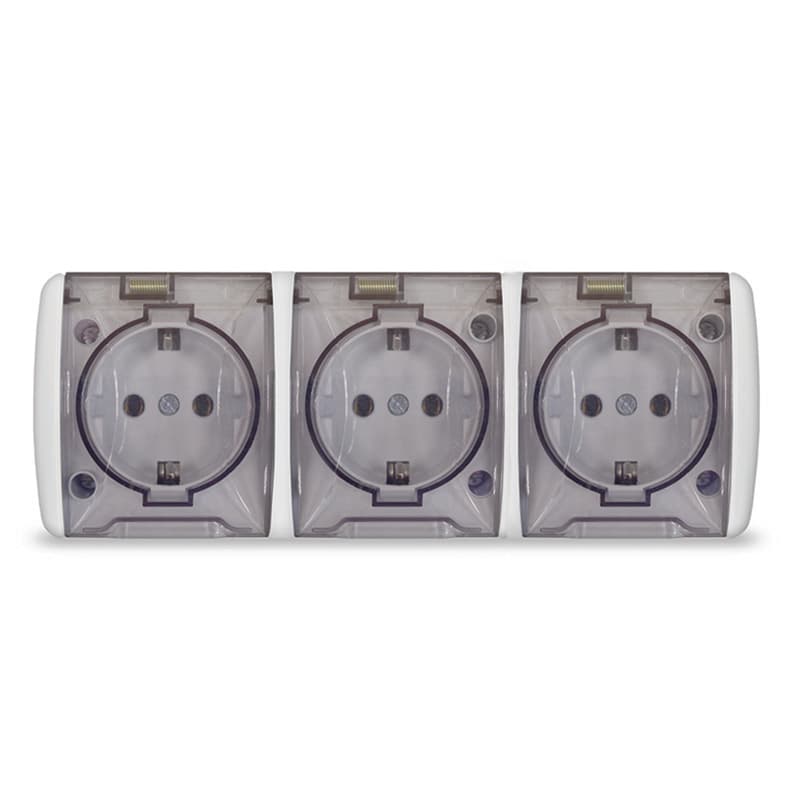 Клио розетка наружная трехместная с прозрачной крышкой IP54, с/з, о/у, 16А, 220В, белая
