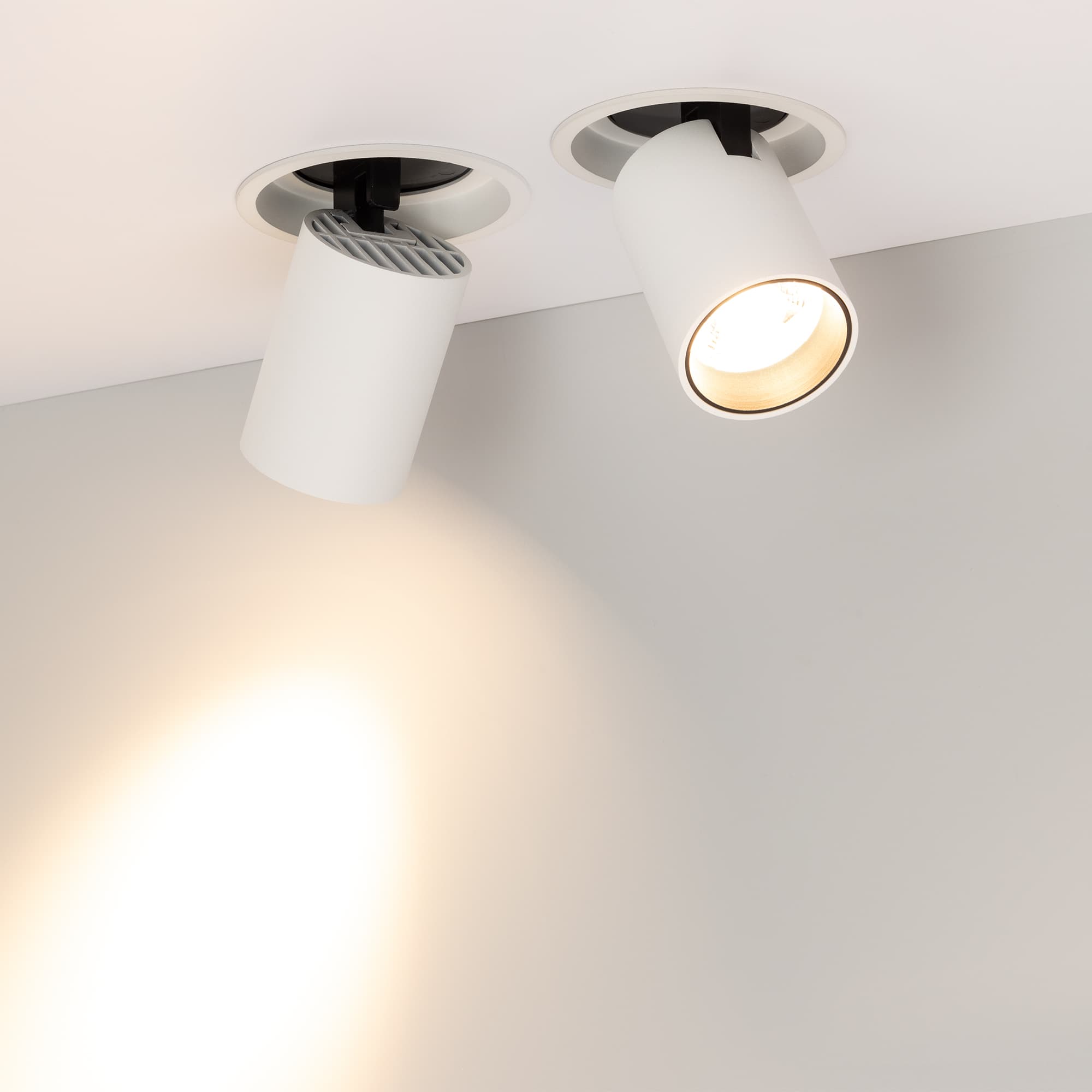Светильник LTD-PULL-R100-10W Warm3000 (WH, 24 deg, 230V) (, IP20 Металл, 5 лет)