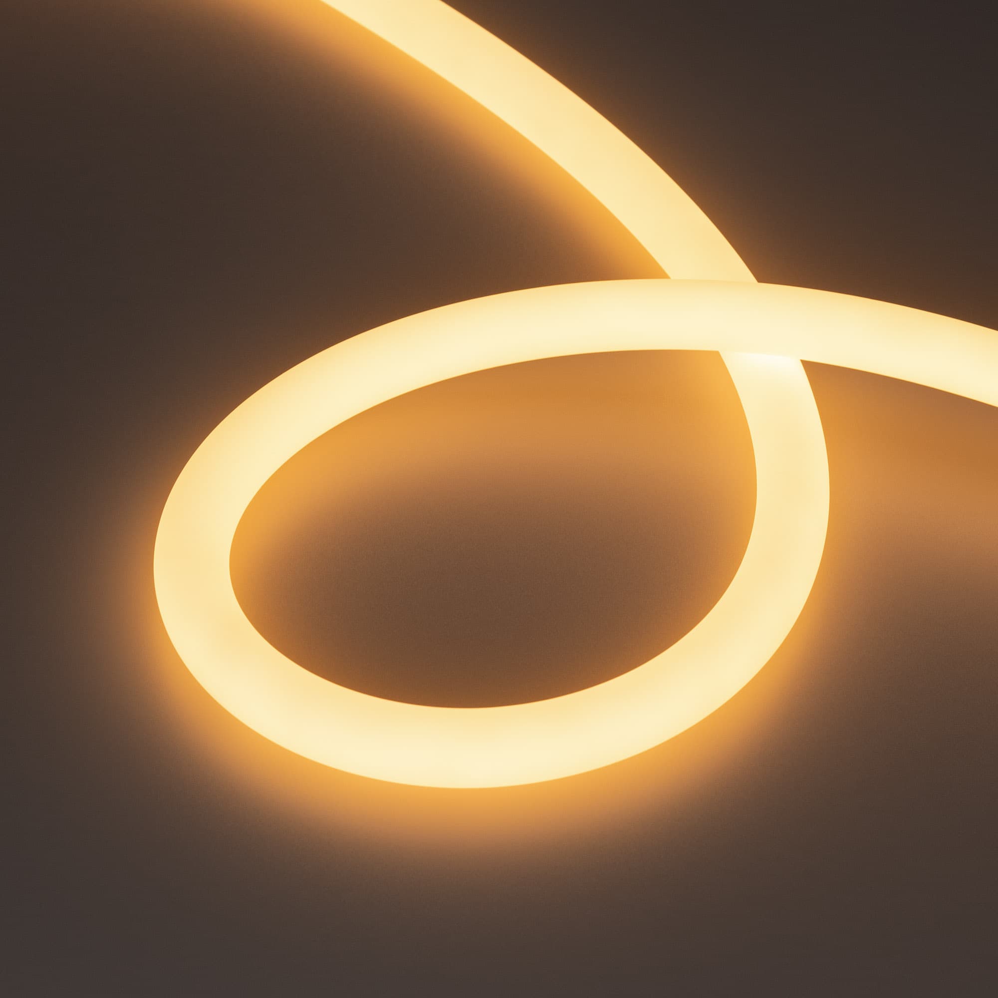 Лента герметичная MOONLIGHT-TOP-A336-D18mm 24V Warm2700 360deg 14.4 W/m, IP65, 2835, 5m, wire x1, вывод кабеля прямой