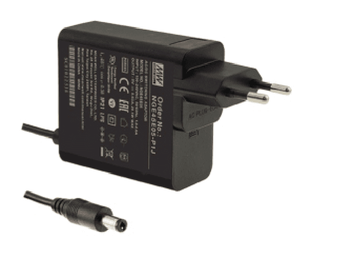 AC-DC адаптер настен., медицин., пром. 45Вт, вход 80...264B AC 47...63 Гц, 113...370B DC, выход 15B/3A, 62x30x65мм, -30...+70°С, сертиф.2xMOPP/ CCC /BSMI/ PSE, оснащен Европейской сменной вилкой АС, выходной разъем 11, диам. 5.5х2.1мм
