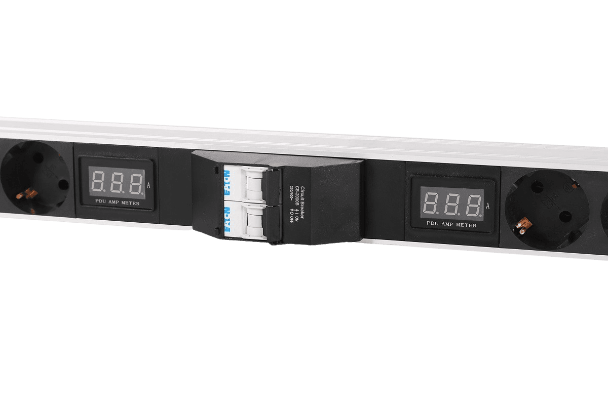 Блок розеток вертикальный Rem-32 на 2 контура по 8 Sсhuko, 4 IEC 60320 C19 с автомат защиты., индикатор., 2 х 16 А, алюминиевый корпус, 33-48U,       колодка