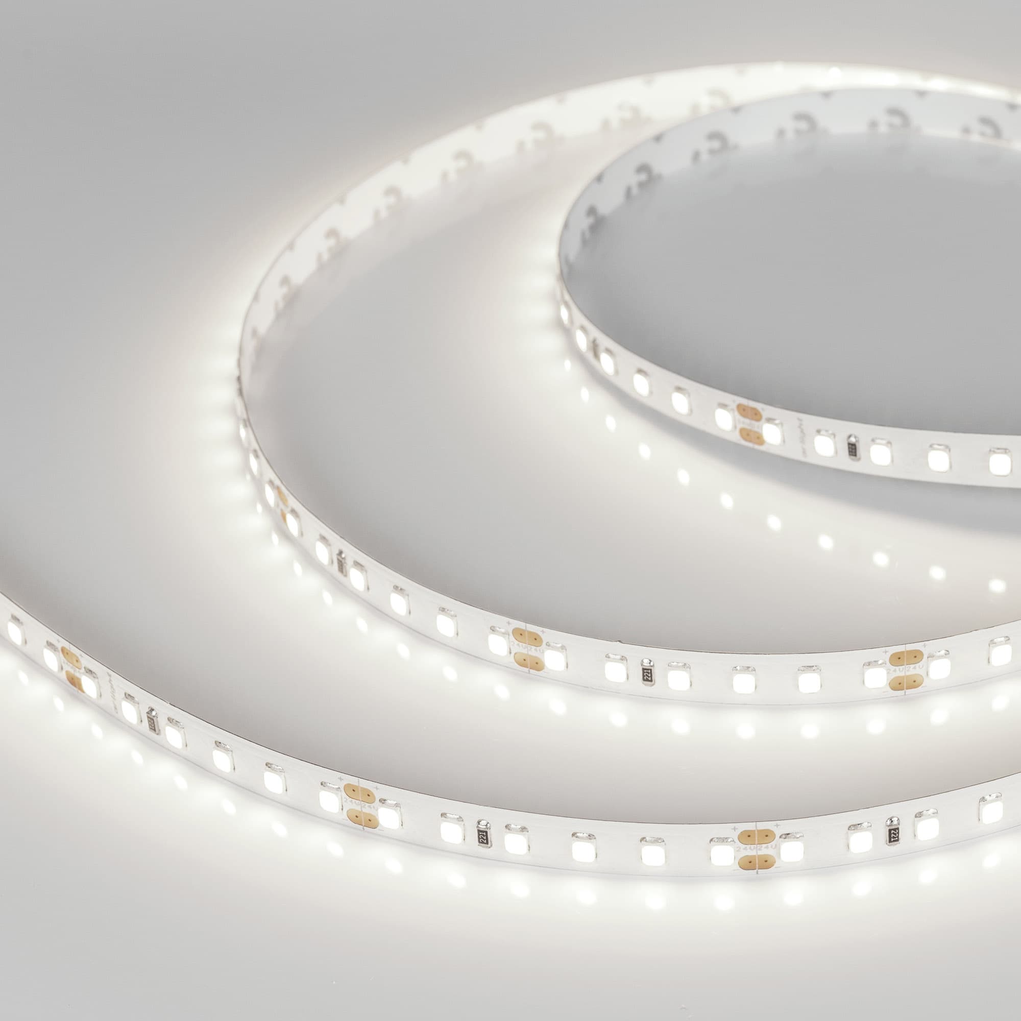 Лента светодиодная 14,4 Вт/м 24В IP20 5000K 120LED/м RT-A120-8mm CRI98 SMD 2835 5 м